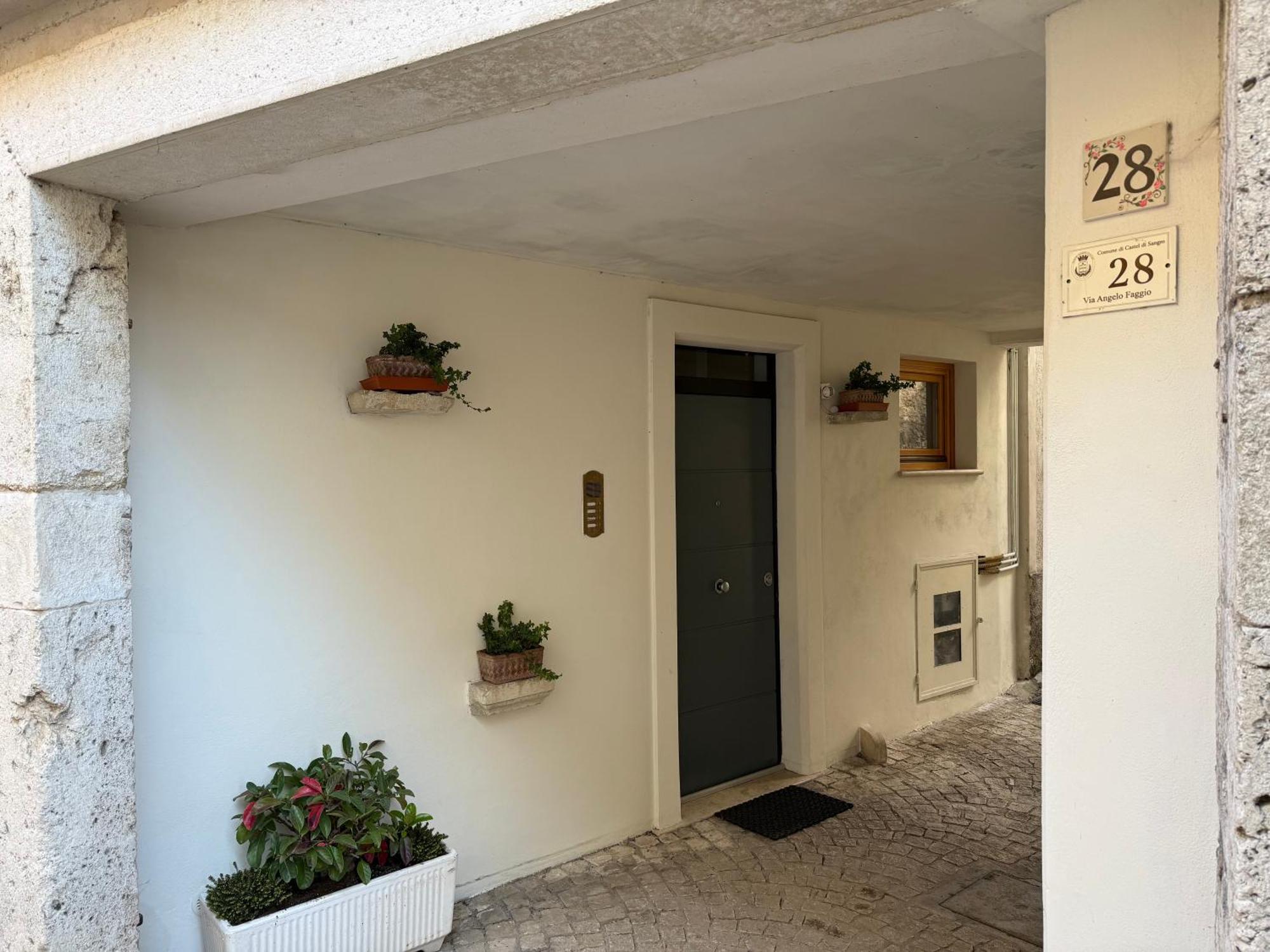 Nel Cuore Di Castel Di Sangro La Casa Di Cristina Exterior photo